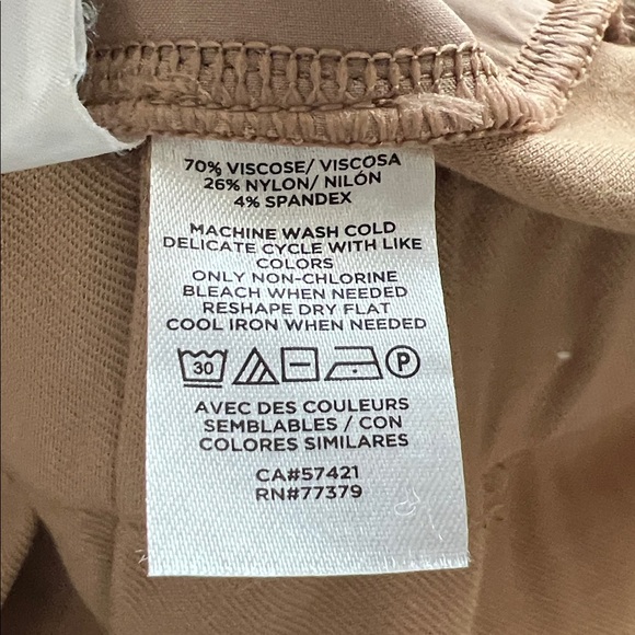 Ann Taylor elastic waist pull on pant. So chic! Sz S - Picture 5 of 6